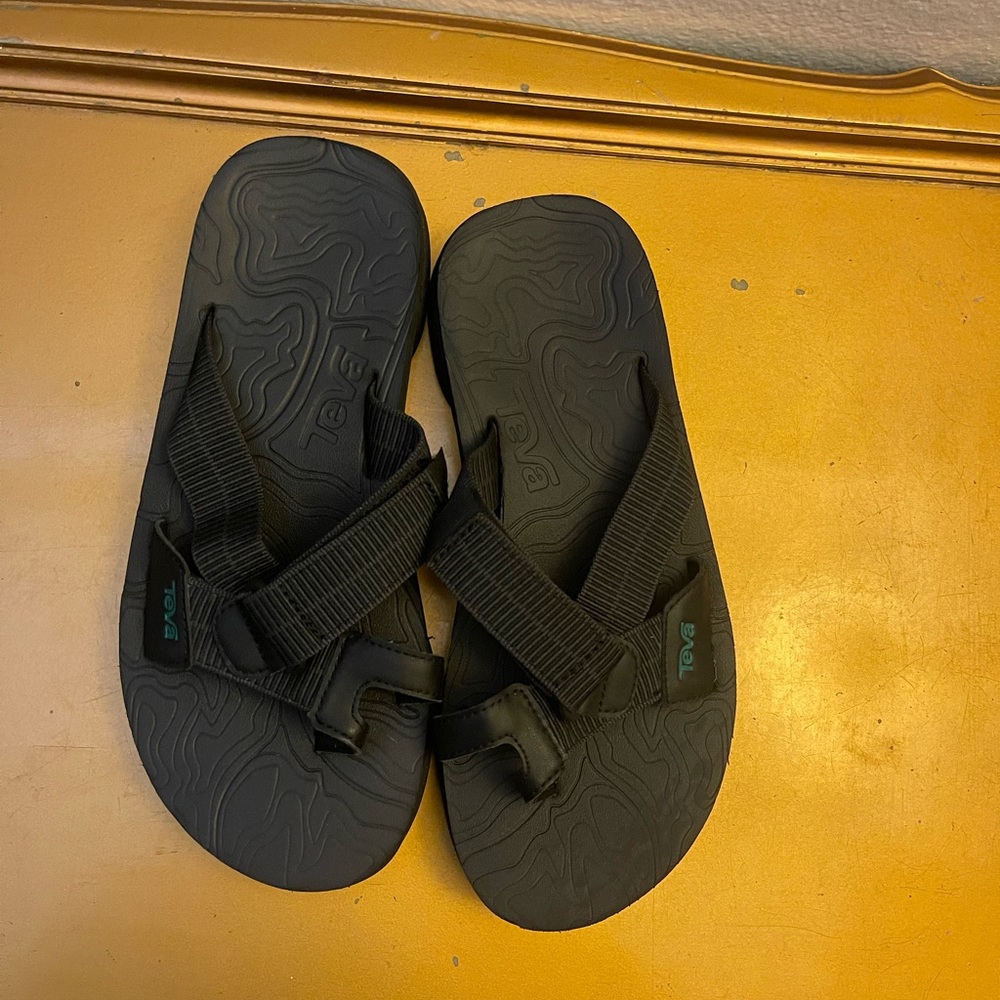BRAND NEW TEVA REVIVE 95 SLIDE SANDAL